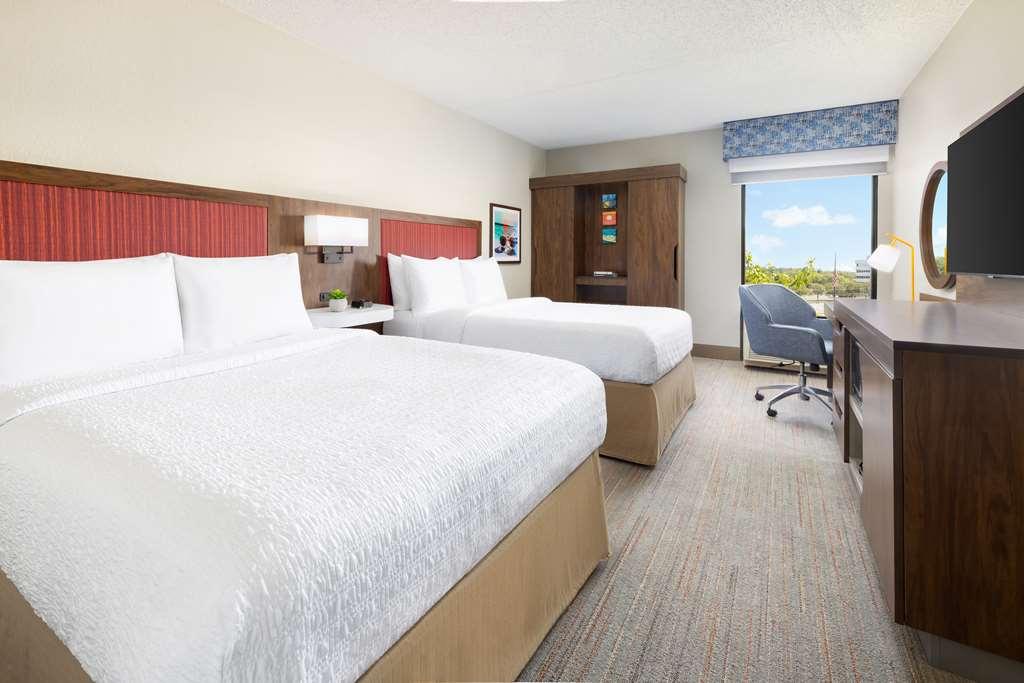 Hampton Inn Long Island/Islandia Room photo